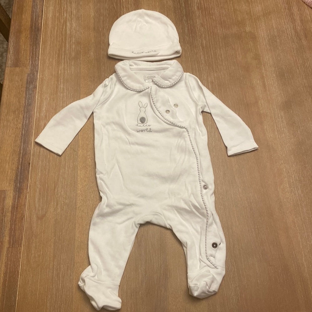 NWOT Mamas & Papas Unisex ‘Hello World’ 2pc set Hat & Bodysuit Size 0-3M